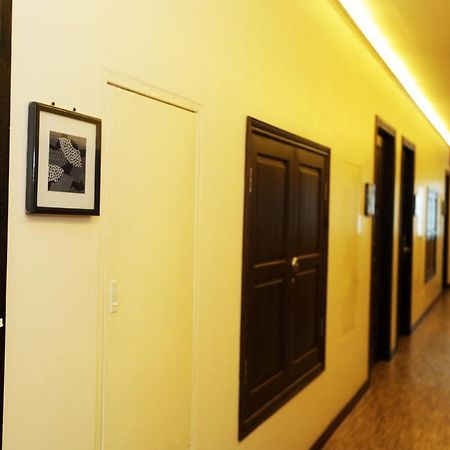 Super Hotel Янгон Екстер'єр фото