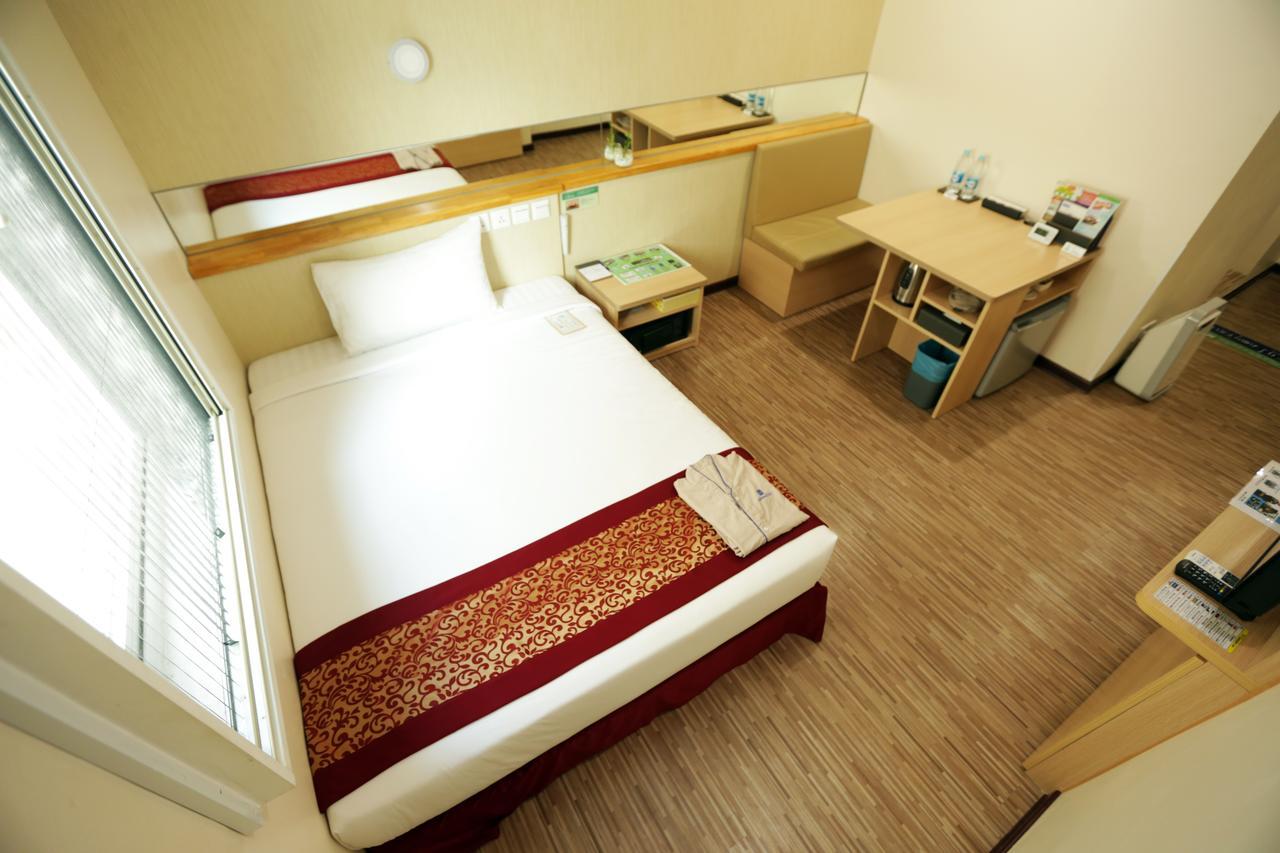 Super Hotel Янгон Екстер'єр фото