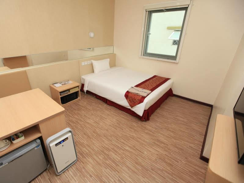 Super Hotel Янгон Екстер'єр фото